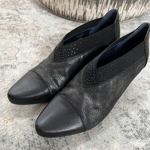 DORKING BY FLUCHOS Dora Black Leather Metallic Texture Stud Detail Lagenlook